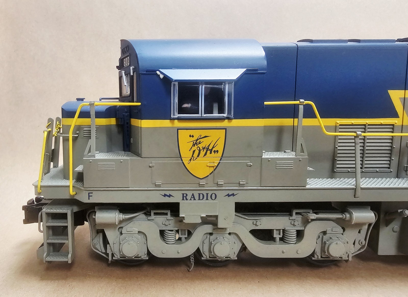 Atlas 1332-3 Delaware & Hudson #602 C-628 Diesel Locomotive O Gauge W/ TMCC