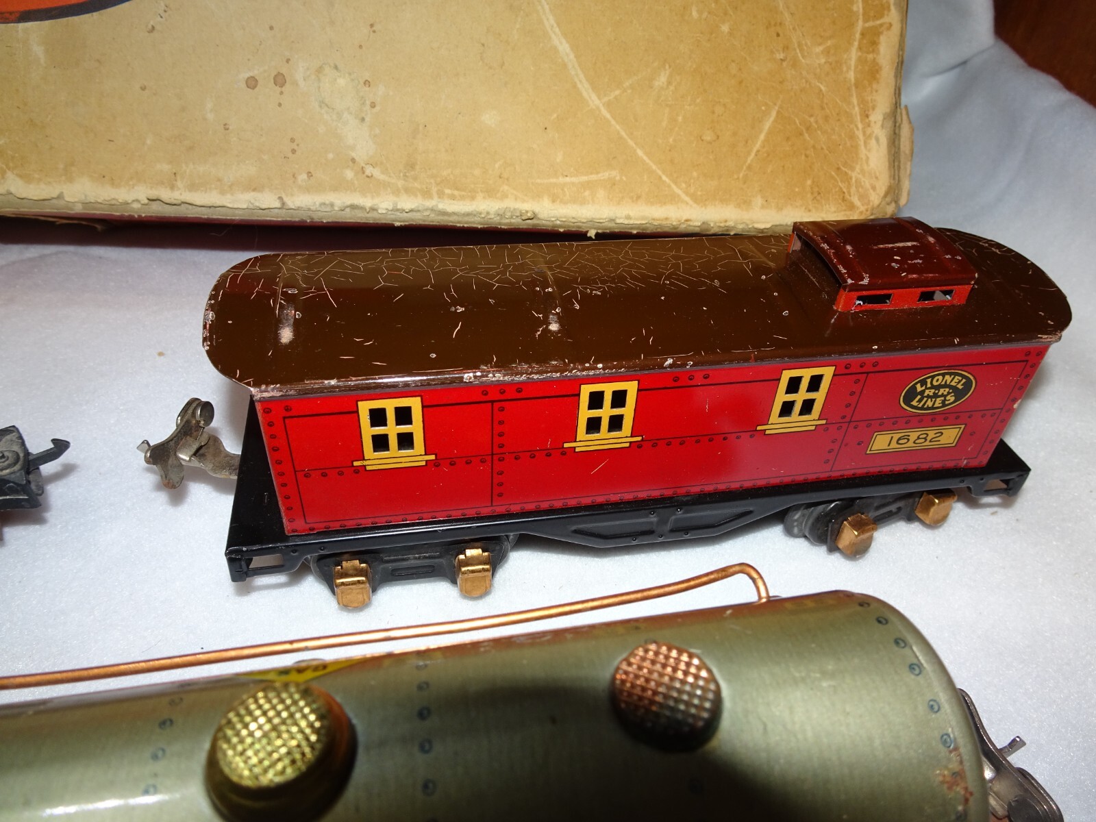 Vintage Lionel JR 1055 Prewar Freight Train Set w’Transformer and RED Loco