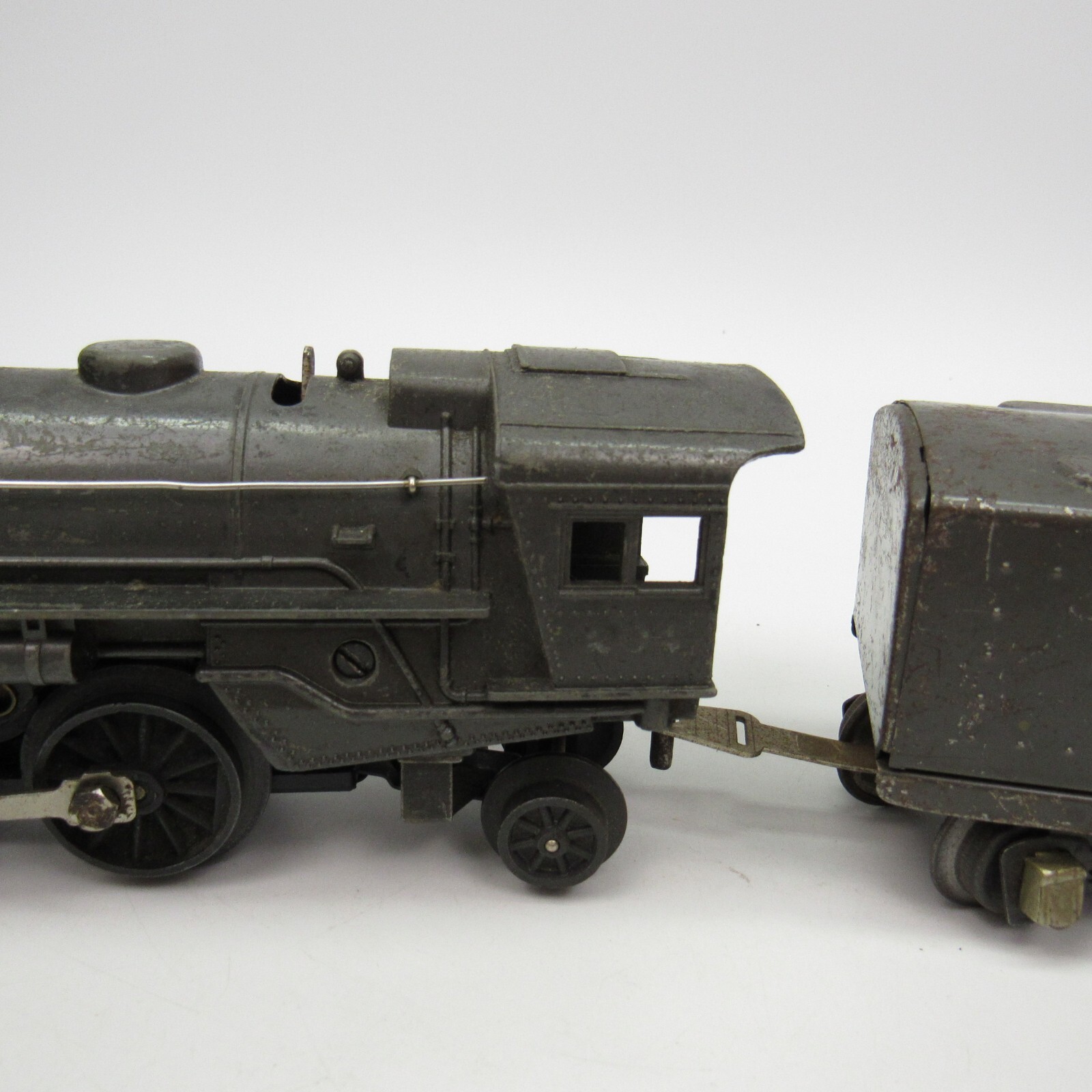Lionel Prewar Steam Locomotive 204 and Tender No Whistle O Gauge 1940s – READ