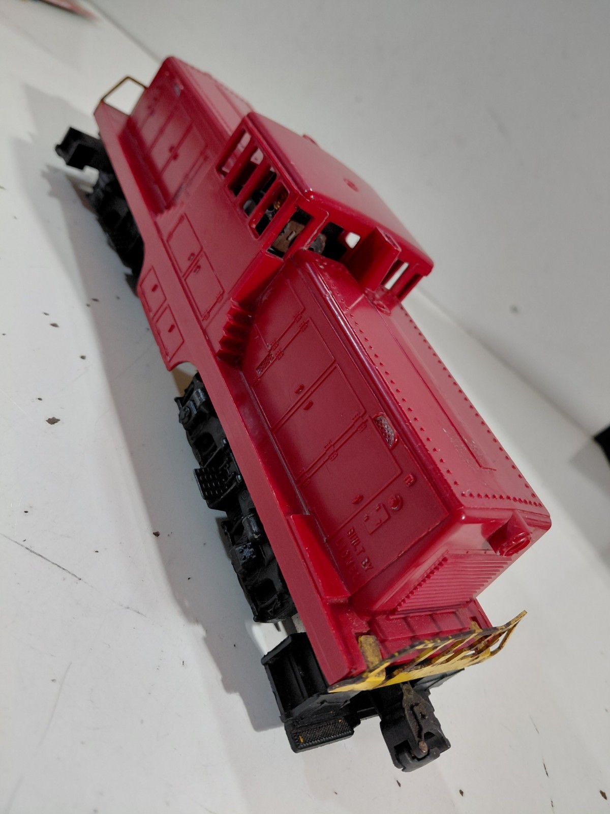 Lionel Train O Gauge Model Railroad Red GE 44 Ton Diesel Switcher Engine