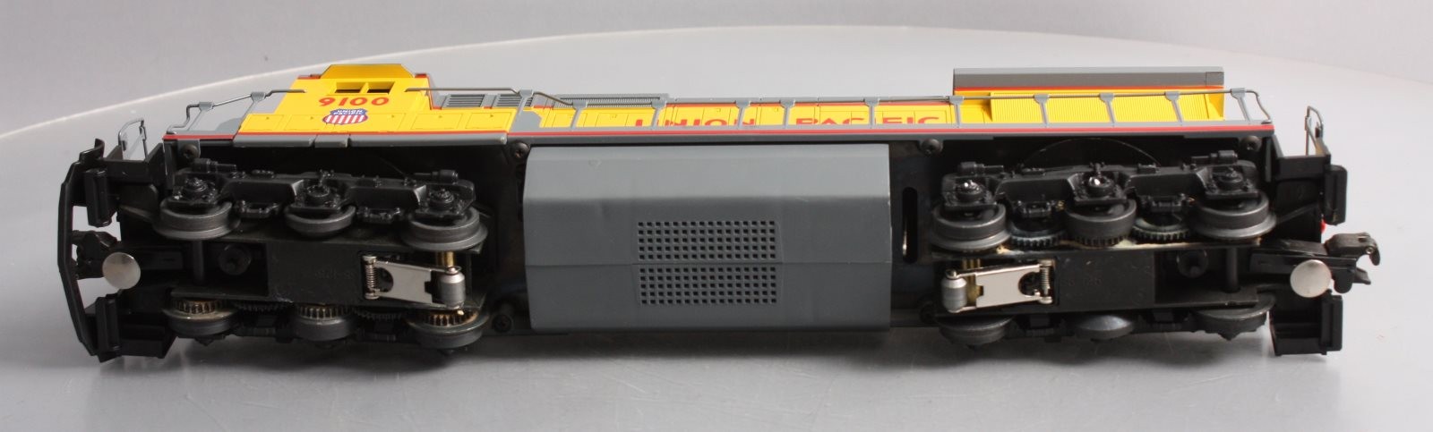 Lionel 6-18205 O Gauge Union Pacific Dash-8 40C Diesel Locomotive #9100 EX/Box