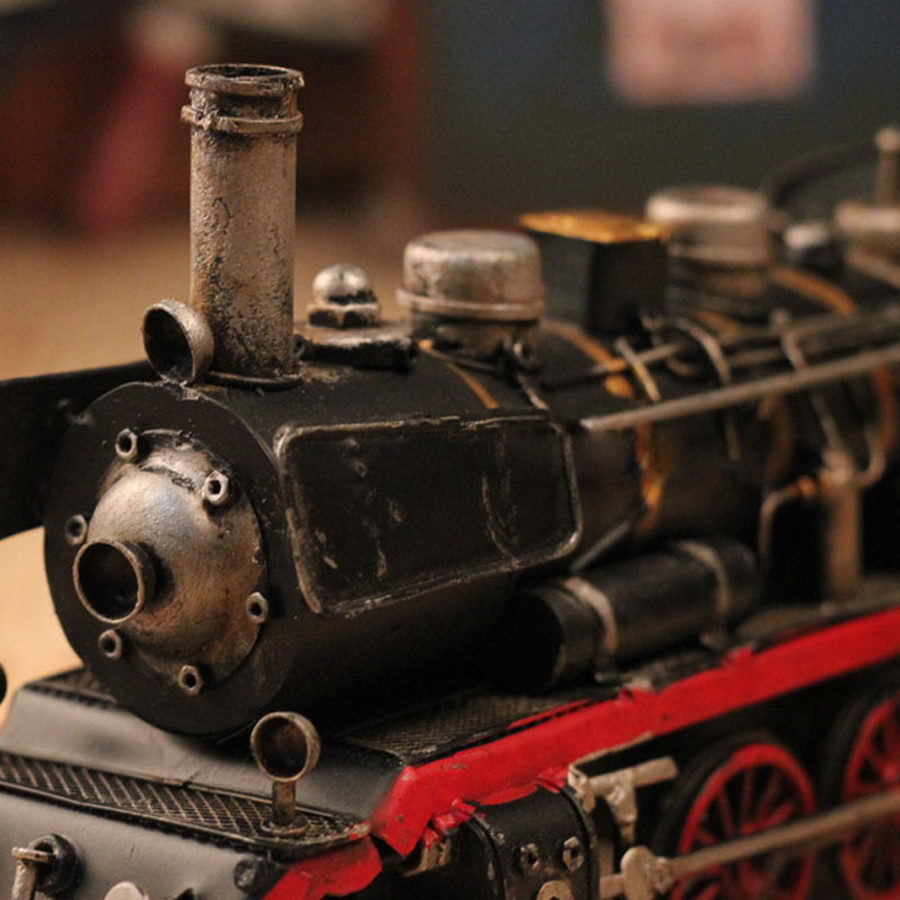 Hand Made Tin Metal HO Scale Model Railroad Trains Steam Locomotive Home Decorat
