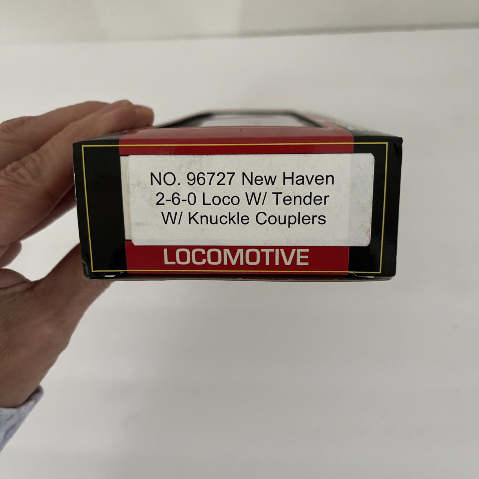 Model Power 103 New Haven Locomotive & Tender 2-6-0 with Knuckle Couplers NEW
