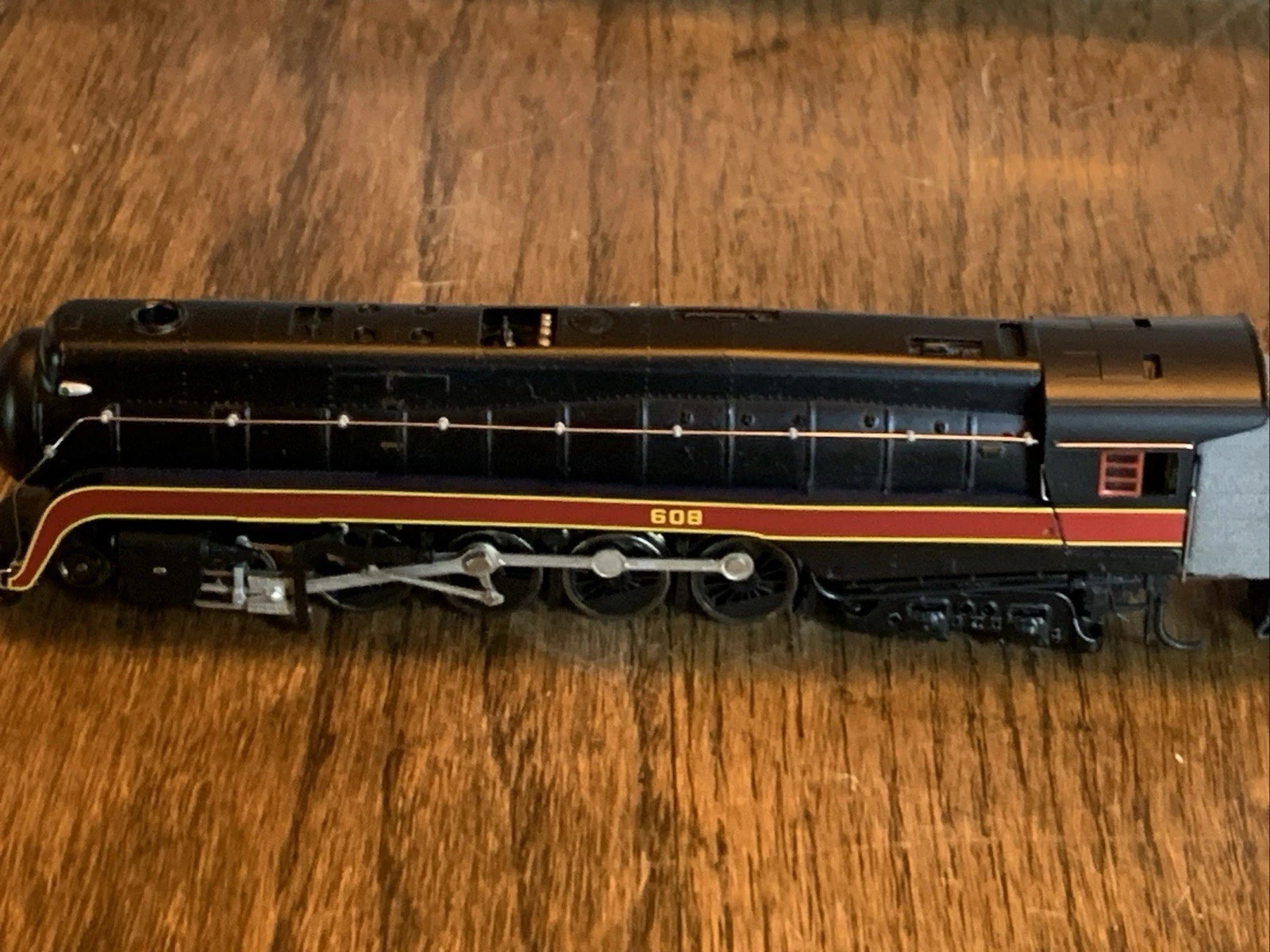 Bachmann Spectrum N 82152 Norfolk Western 4-8-4 Class J Locomotive. Needs Work.