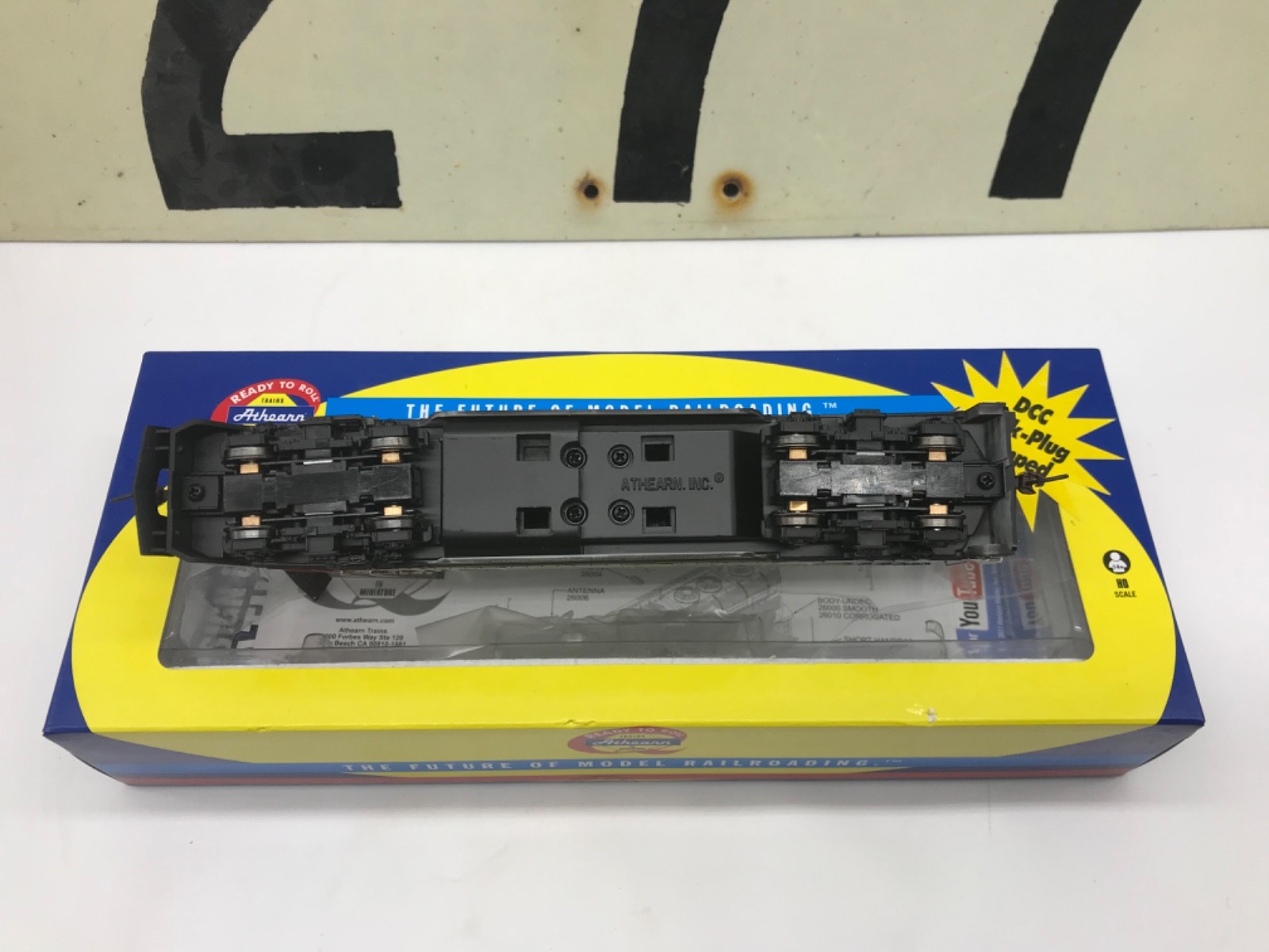 Athearn Ho Scale Utah Front Runner F59PHI Powered Loco Road #1 RTR NOS