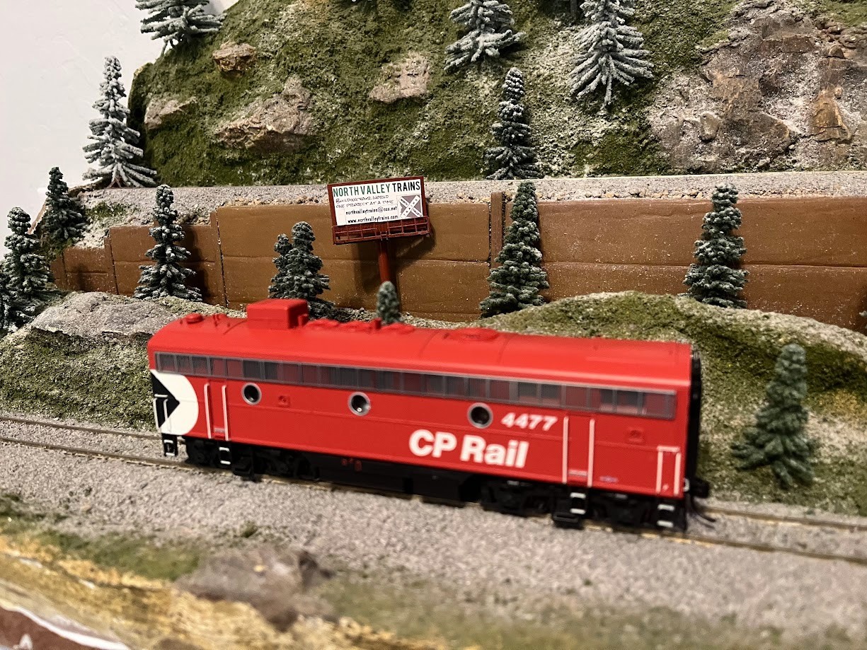 HO Scale Walthers Proto F7B CP Rail – NIB