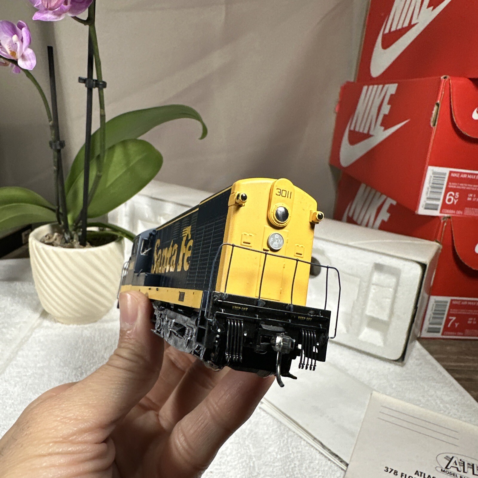 ATLAS MASTER HO SCALE 9555 H16-44 SANTA FE Locomotive #3011 RARE +Box+Manual