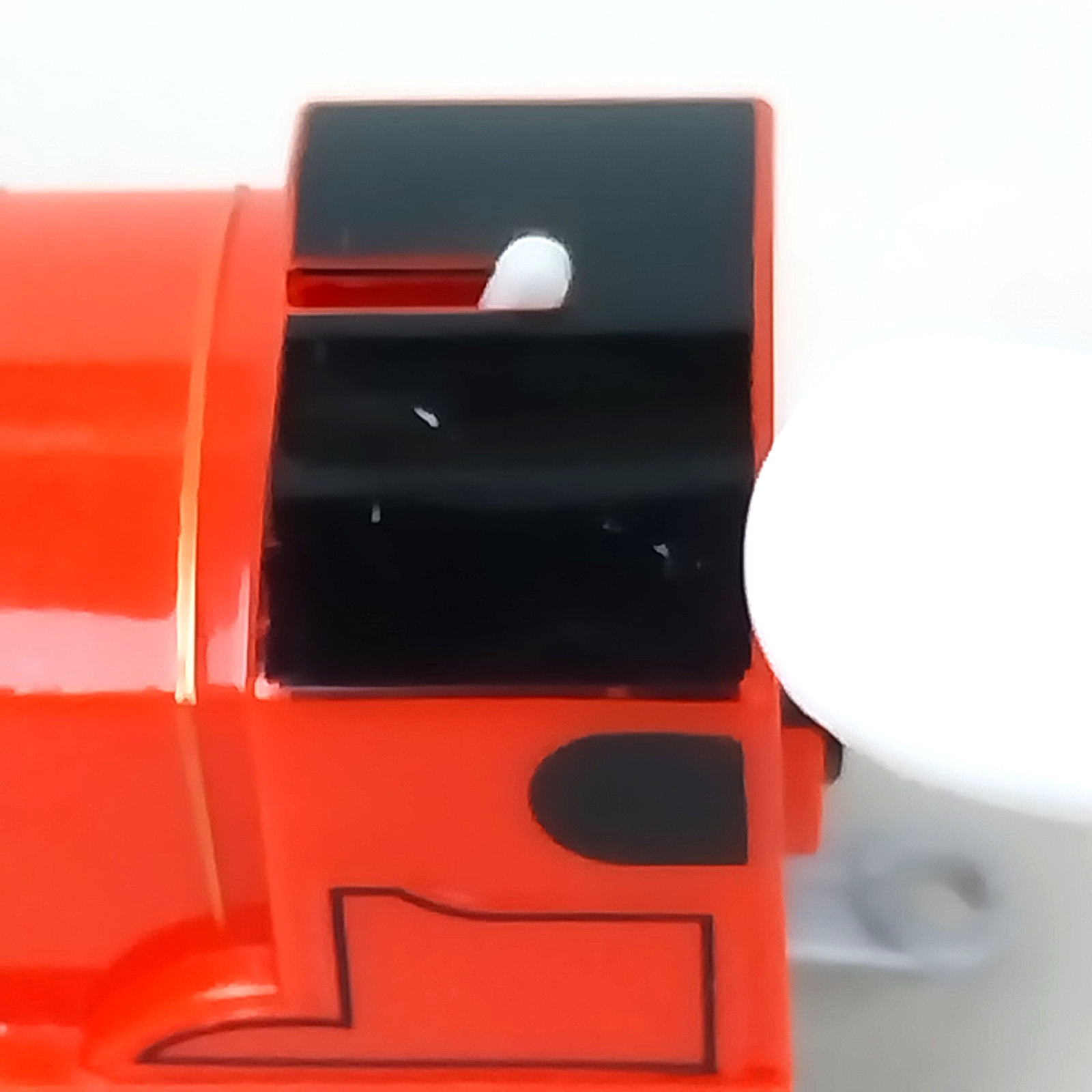 James Motorized Train with Cargo Car 2013 Mattel – Thomas & Friends Trackmaster