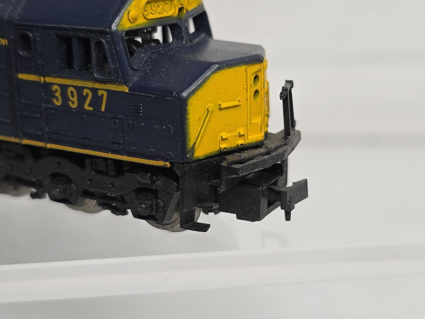 N Scale Lima Santa Fe ATSF 3927 SD-75 Diesel Locomotive Runs Read Description (A