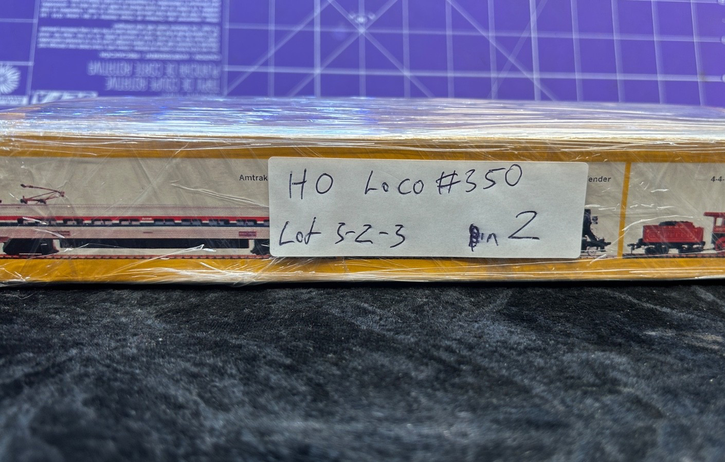 Bachmann HO Santa Fe #350 Chrome GE U36B Diesel Locomotive Lighted w/Box, bin2