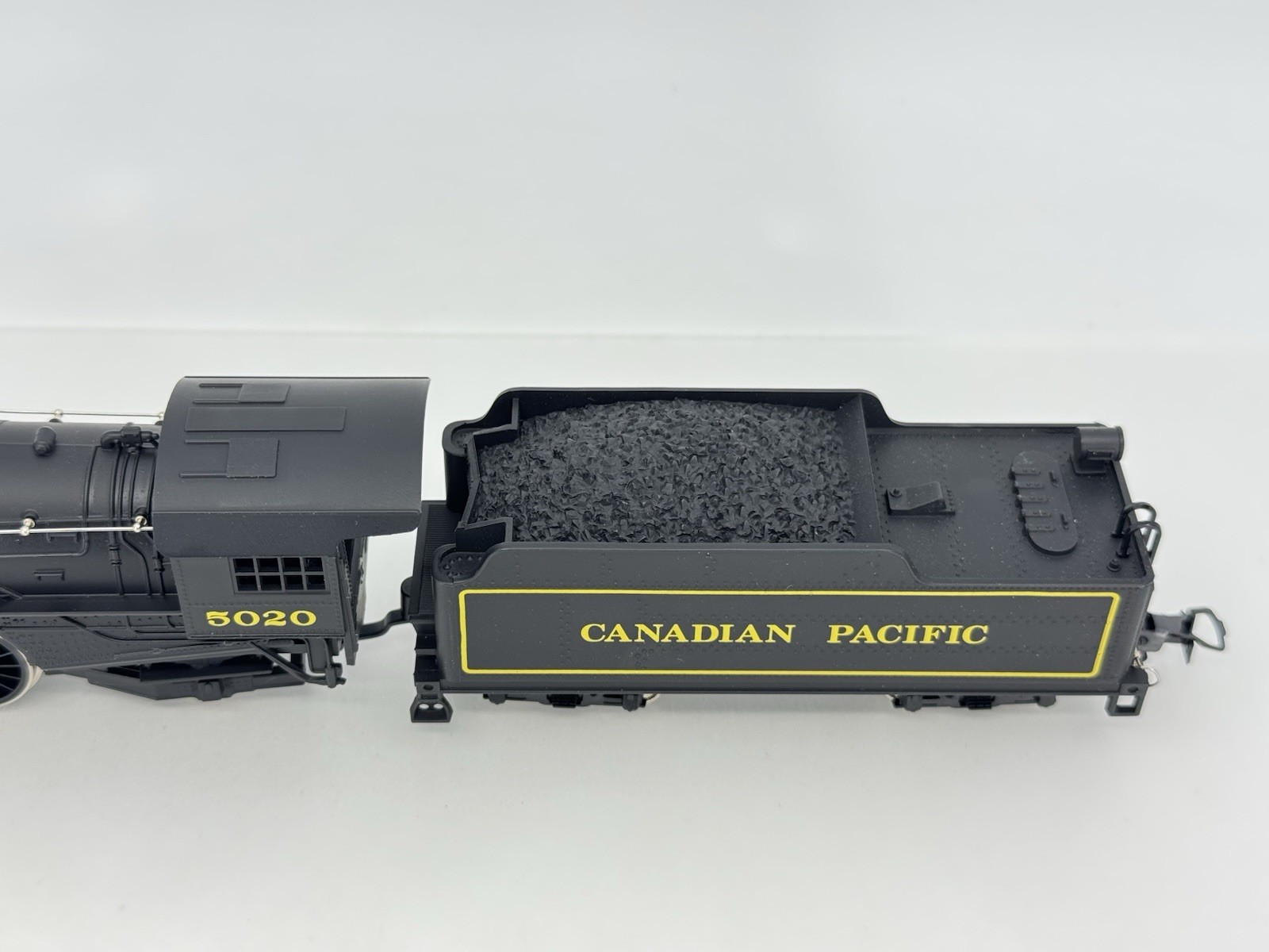 HO Mehano M9910 Canadian Pacific 4-6-2 Pacific Steam Locomotive CP #5020