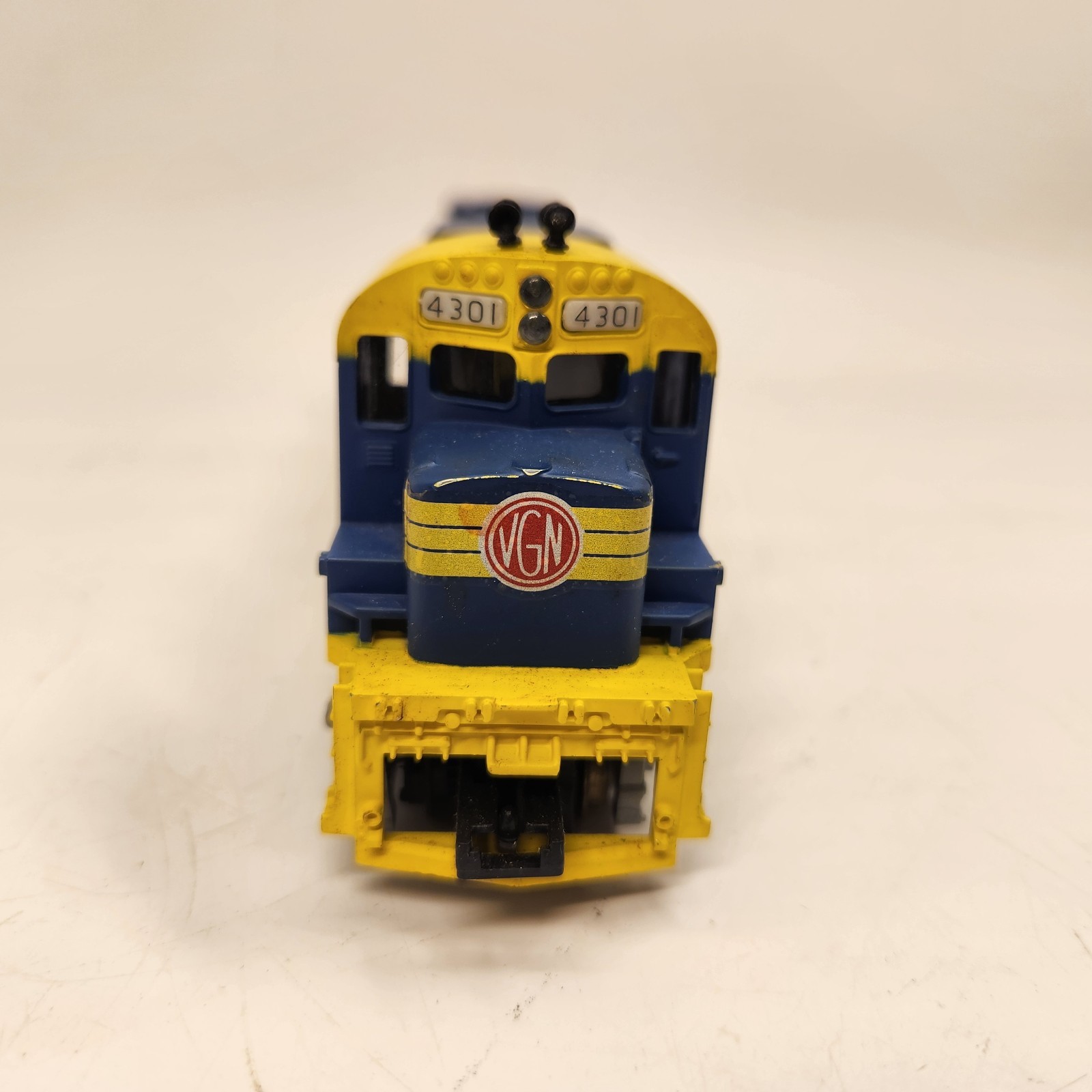 Tyco Virginian 4301 locomotive HO scale Very Good Condition – Tested
