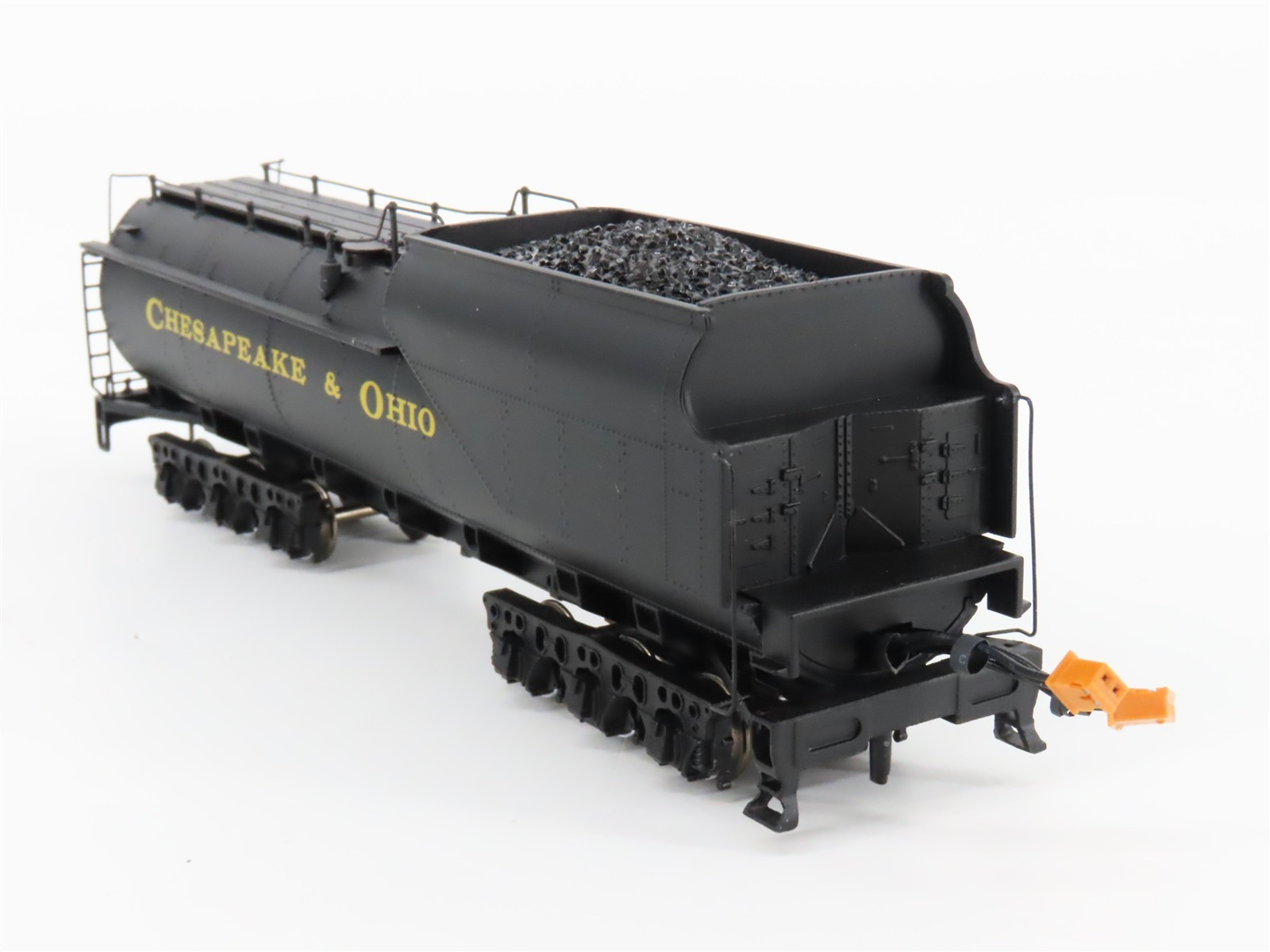 HO Bachmann Spectrum 82503 C&O Chesapeake & Ohio 4-8-2 J2 Steam #543 – DCC Ready