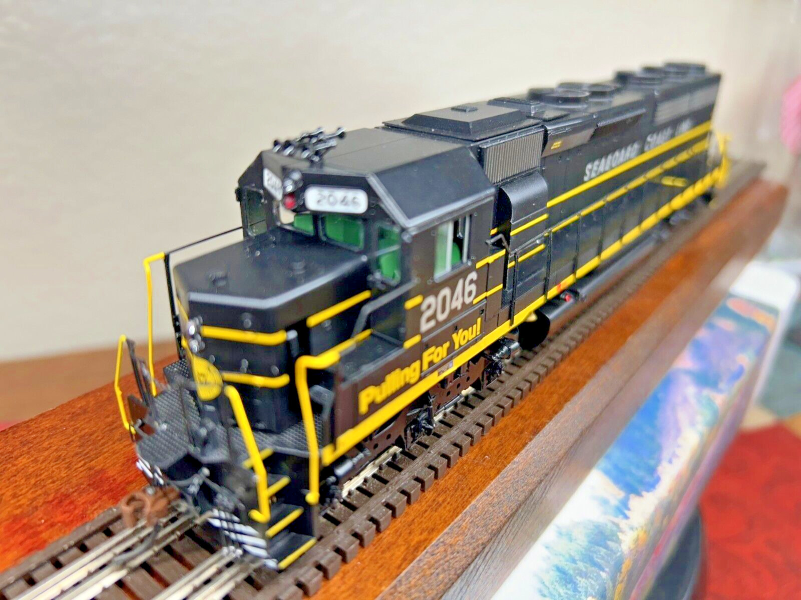 SEABOARD COAST LINE SD45-2 LOCO- DCC/SOUND – HO Scale -“GENESIS” NEW RTR OOP