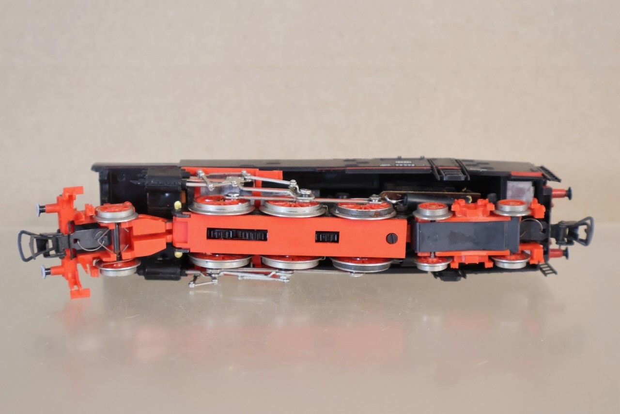 PIKO VEB 5/6301 DB 2-6-4 CLASS BR 66 002 TANK LOCOMOTIVE BOXED op