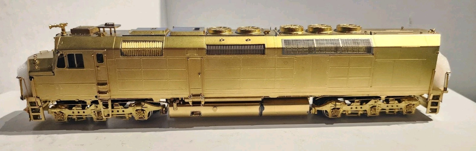 Overland Models HO Scale Brass SDF40-2 Diesel Locomotive AT&SF OMI 5888