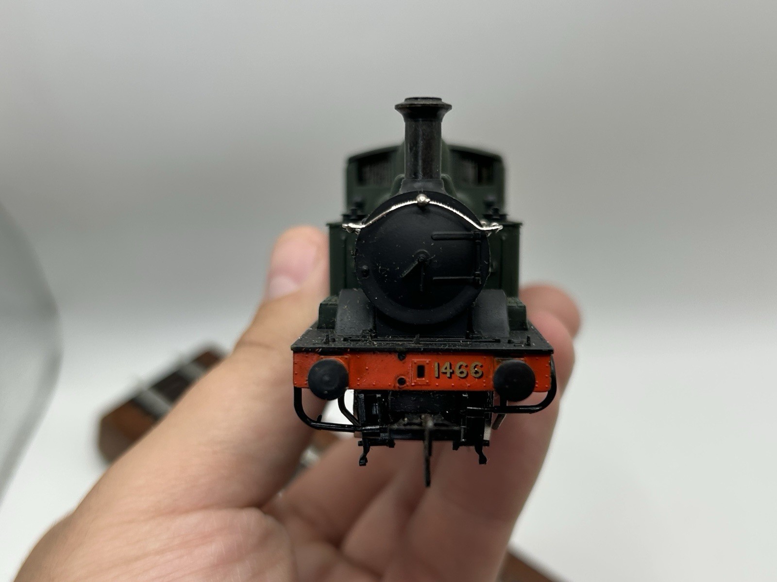 OO Airfix 54152-7 GWR 14XX Class 0-4-2 Steam Locomotive #1466 – (AS IS)