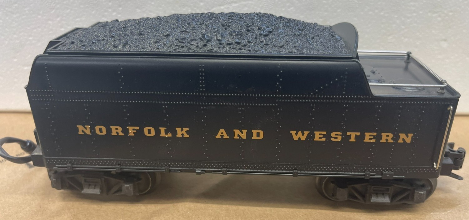 Lionel 18638 N&W 2-6-4 with 16061-16065, 5 Matching Passenger Cars, All Boxed