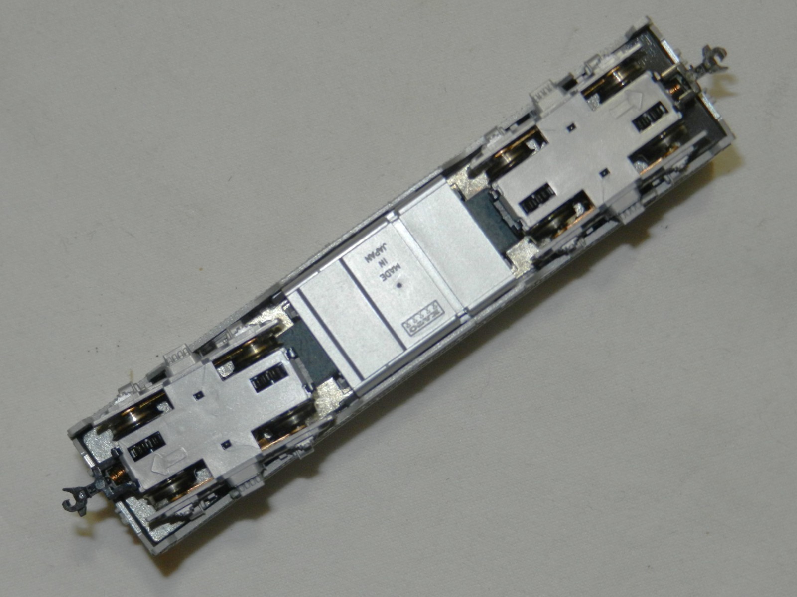 N Kato 176–1122 F3-B Santa Fe LNIB with DCC see video