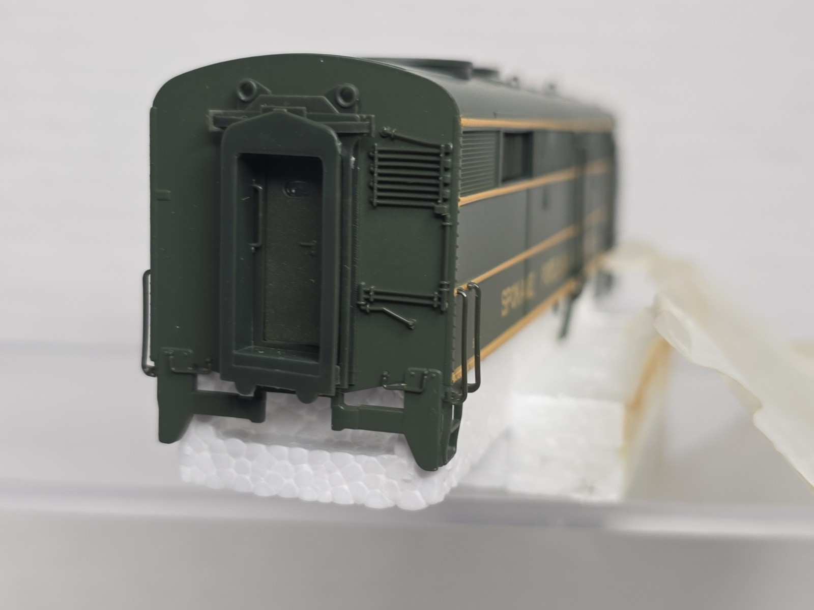 Proto 2000 HO Scale 8385 Spokane Portland & Seattle FA2 Diesel Locomotive NOS
