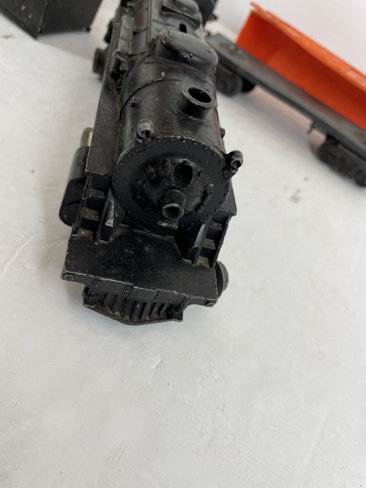 FOR PARTS VTG LIONEL 1110 DIE-CAST Metal STEAM LOCOMOTIVE With Broken Cars