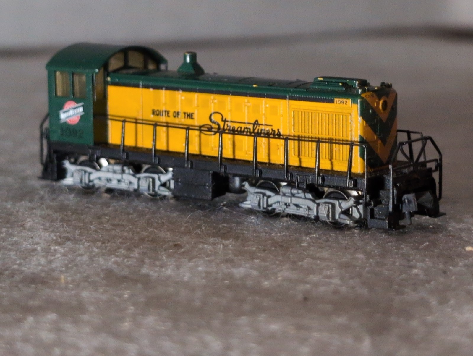 Arnold N Scale Burlington Route “Route of the 400” Switcher #1002 West Germany