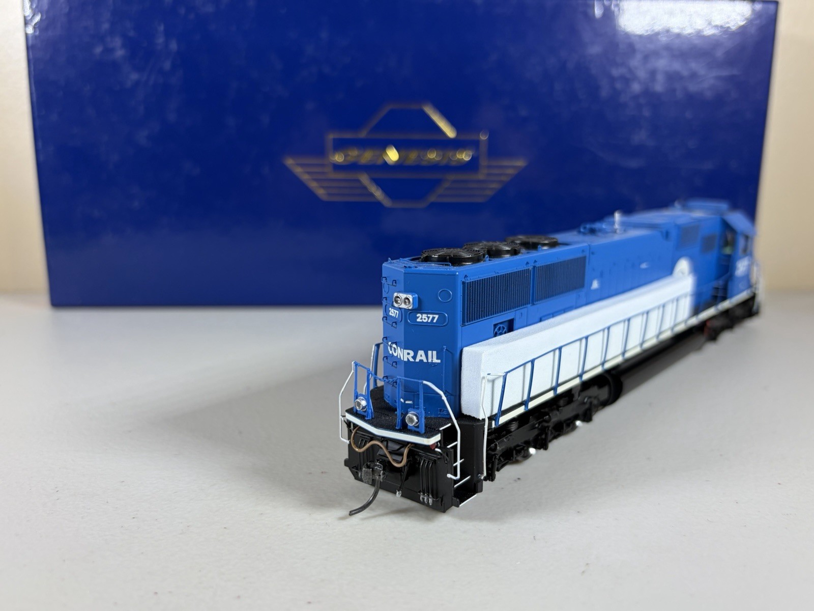HO Athearn Genesis DCC Ready Conrail SD70 #2577