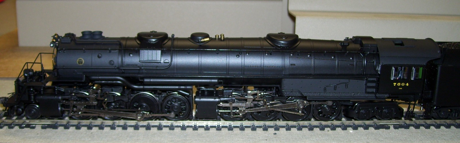Spectrum HO B&O 2-8-8-4 EM-1 Locomotive #7604, Sound Ready & DCC-Equipped, LNIB