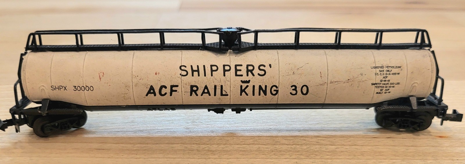 6 Atlas N Scale Trains 2 Locomotives Plus Extras Austria