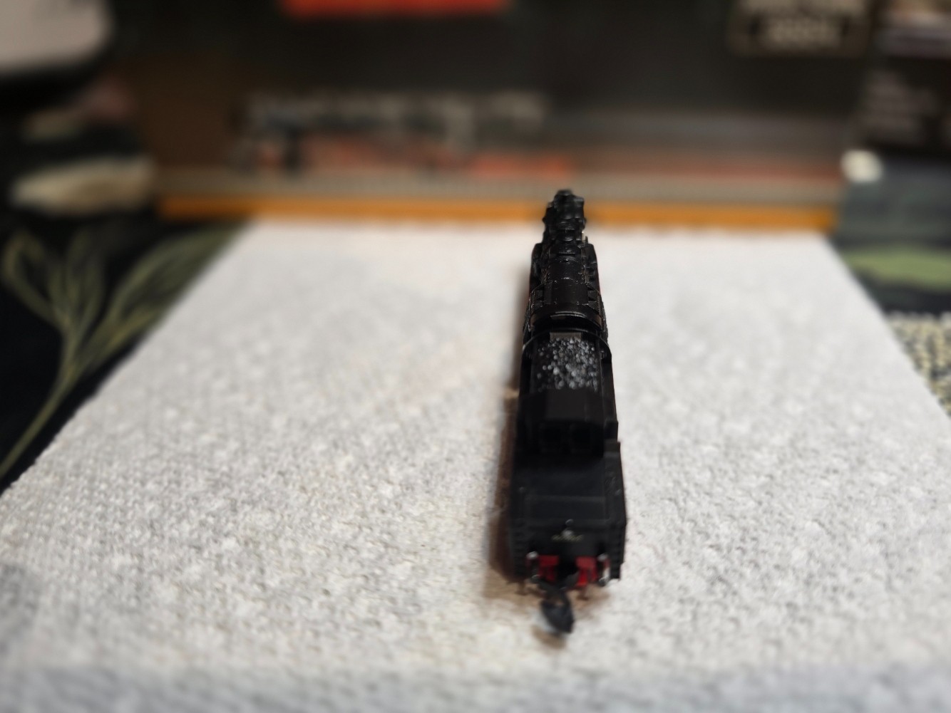 Marklin Z scale 8884 BR 50 DB Steam Locomotive w/Tender, LN/Box/Instr.