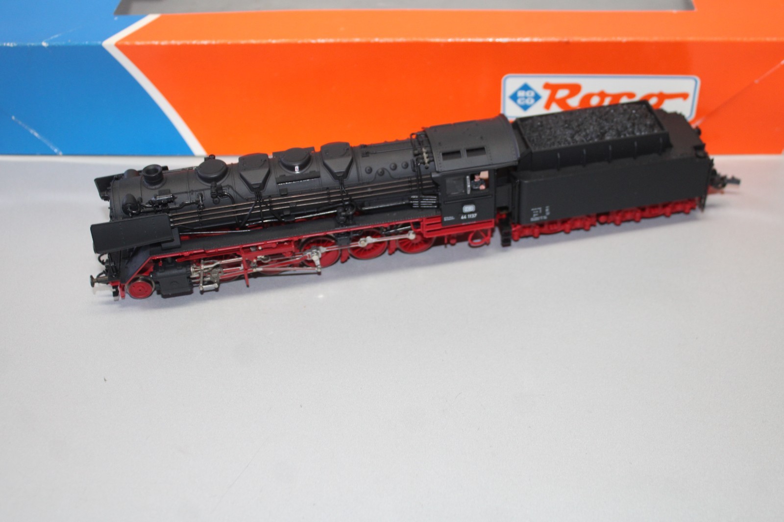 Roco 43262 Steam Locomotive Class 44 537 DB H0 Two-Rail DC, OVP