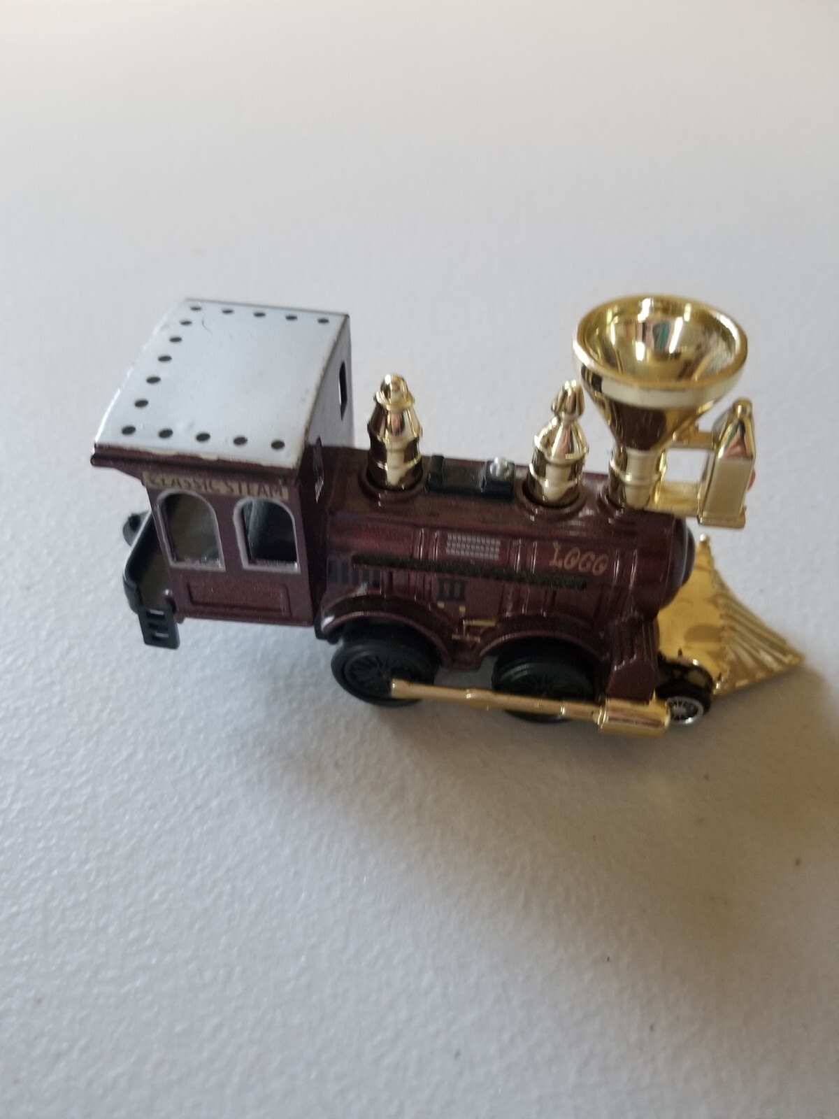 JUL TOY ROLLING STEAM LOCOMOTIVE MINI DIECAST AND PLASTIC 5IN LONG