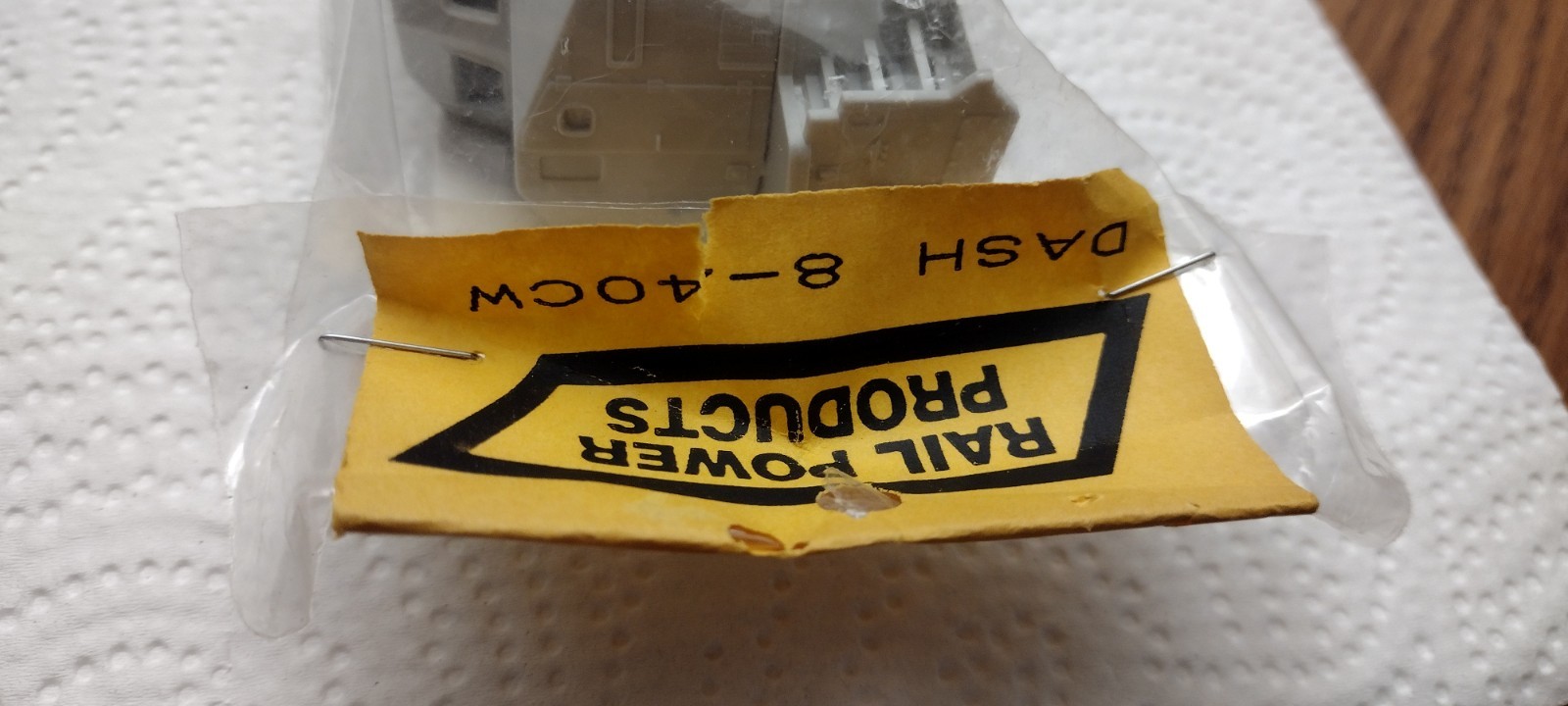 Rail Power Products HO GE Dash 8-40CW Undec Locomotive Shell