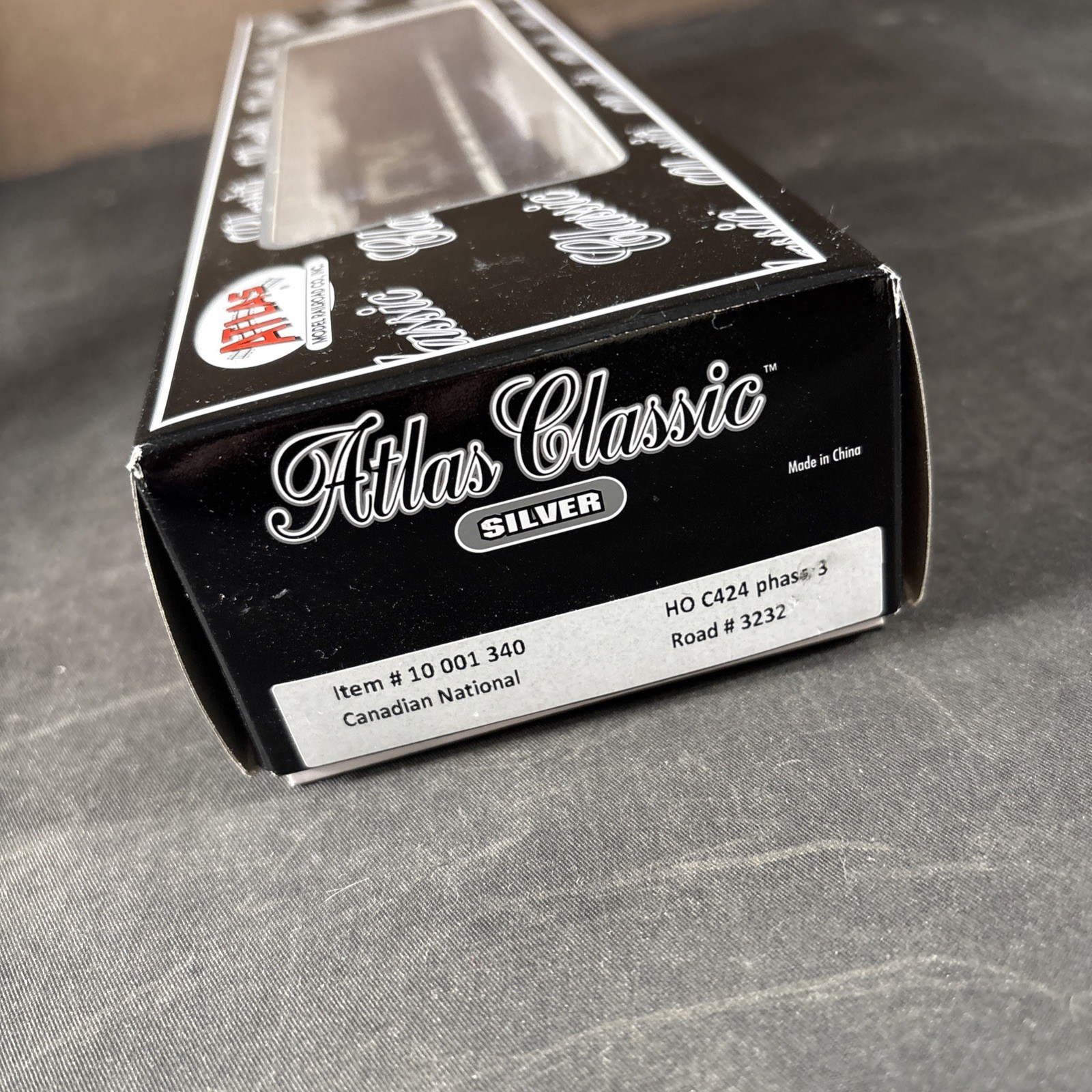 ATLAS SILVER CLASSIC HO LOCOMOTIVE C424 PHASE 3 ROAD #3232 10001340 NEW