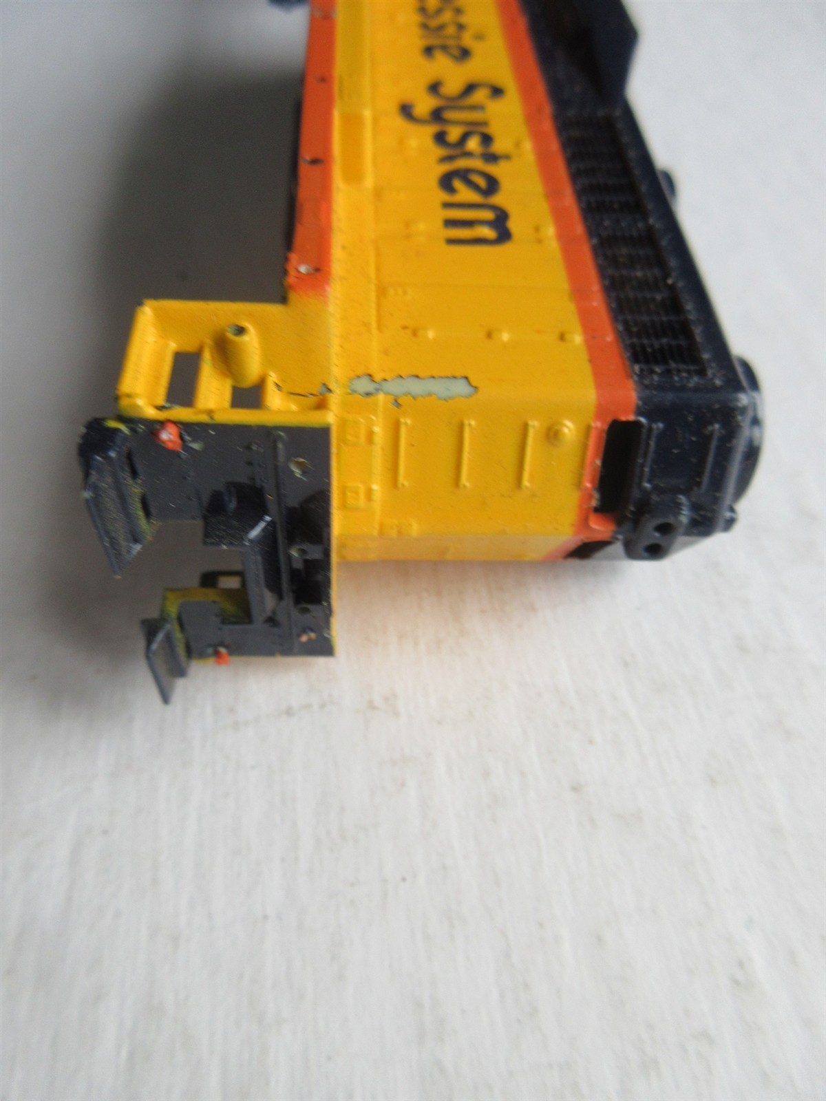 HO Scale CHESSIE SYSTEM #4125 hand painted vintage SHELL ONLY read condition