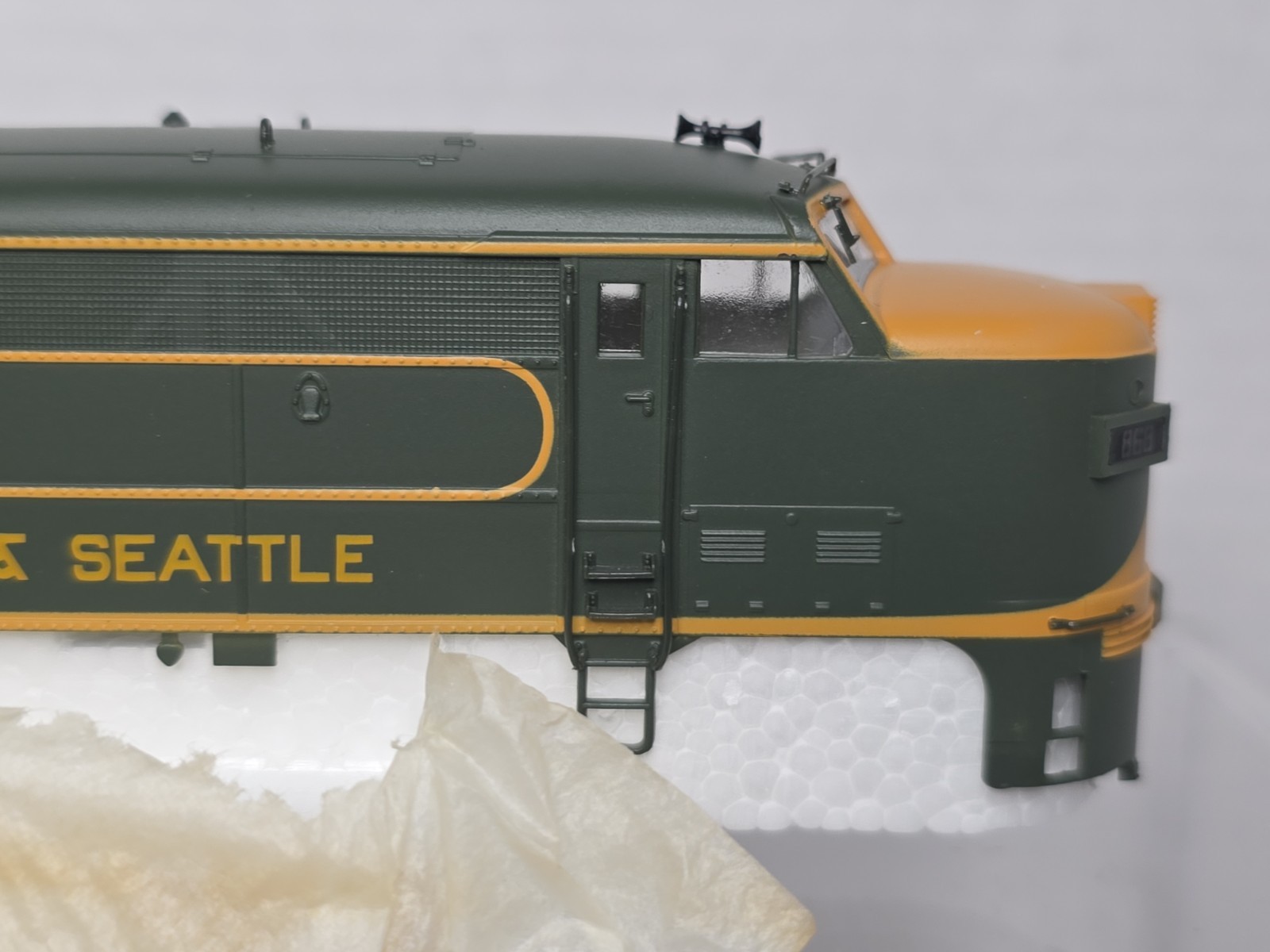Proto 2000 HO Scale 8385 Spokane Portland & Seattle FA2 Diesel Locomotive NOS