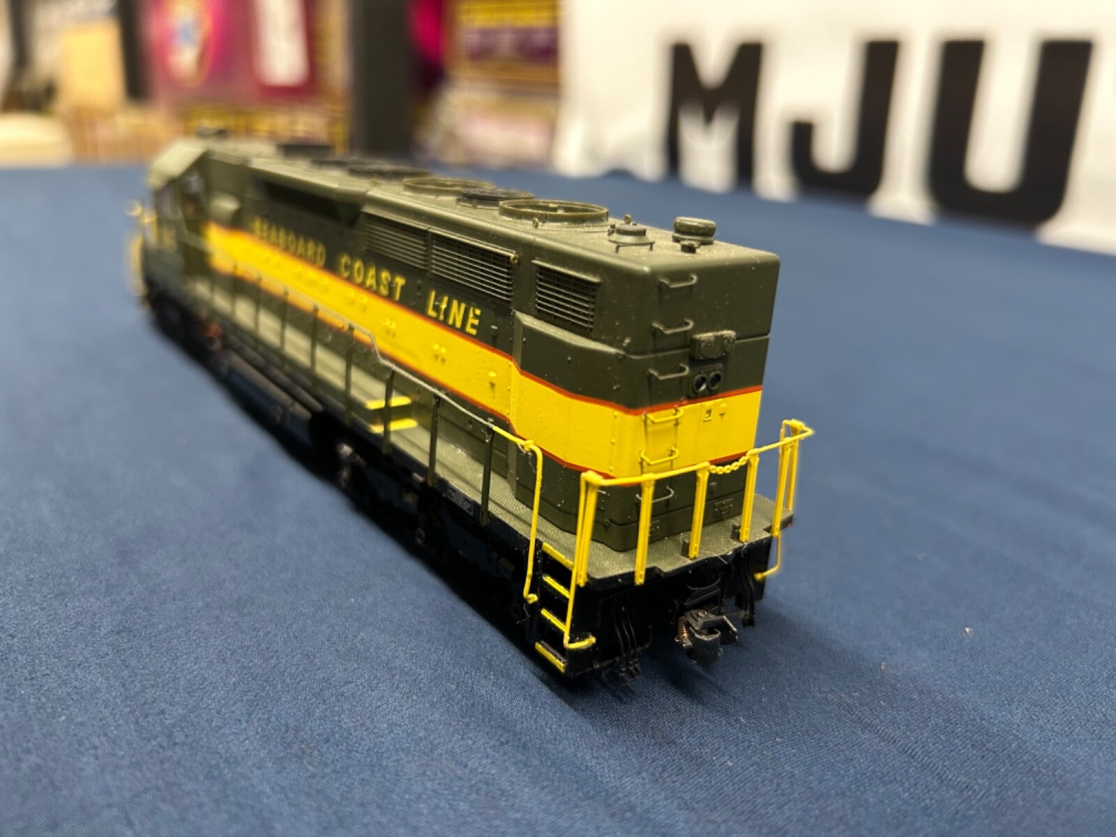 Atlas HO Seaboard Air Line #616 SDP-35 Diesel Engine DC NO BOX