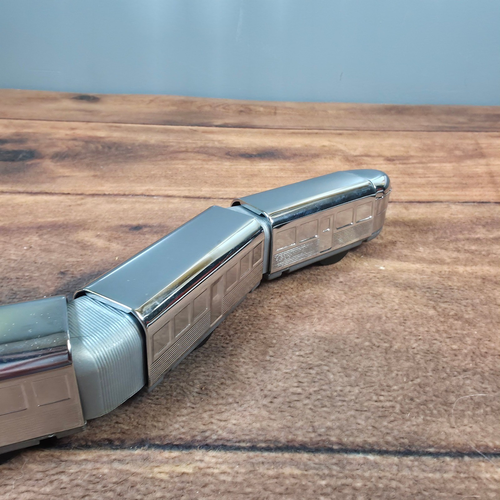 Streamliner Three Car Wind-Up Train Kids OS Silver Good Tin Metal Art Deco