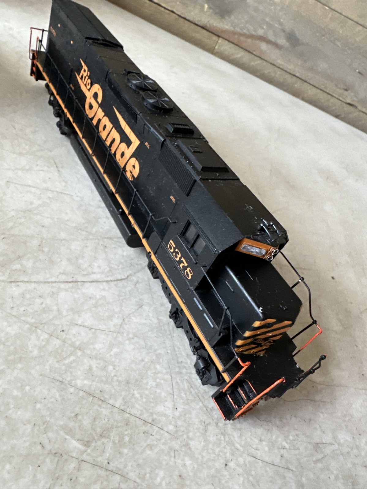 Athearn HO Rio Grande #5378 SD40T-2 Dummy Locomotive TESTED & CLEAN!