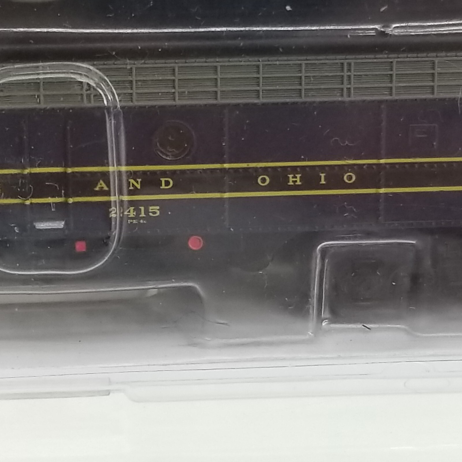 Walthers Proto 920 34100 B&O Baltimore & Ohio Locomotive E8 B Unit 2415 Train