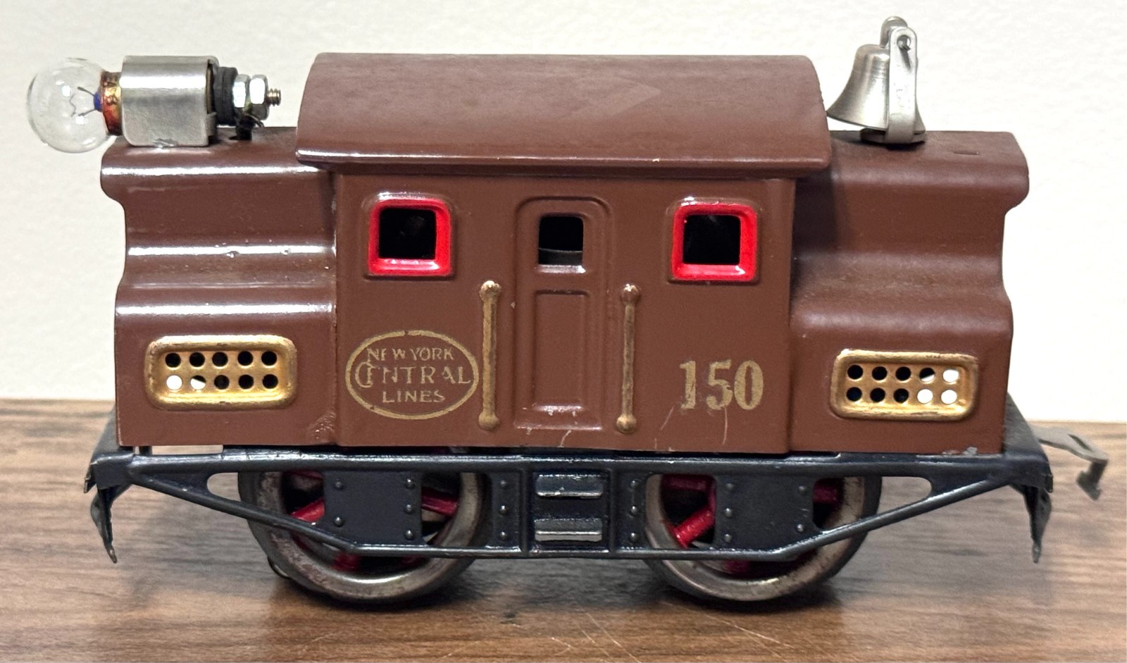 Prewar Lionel New York Central Lines 0-4-0 Electric Tin Engine 150 O Gauge 1:48