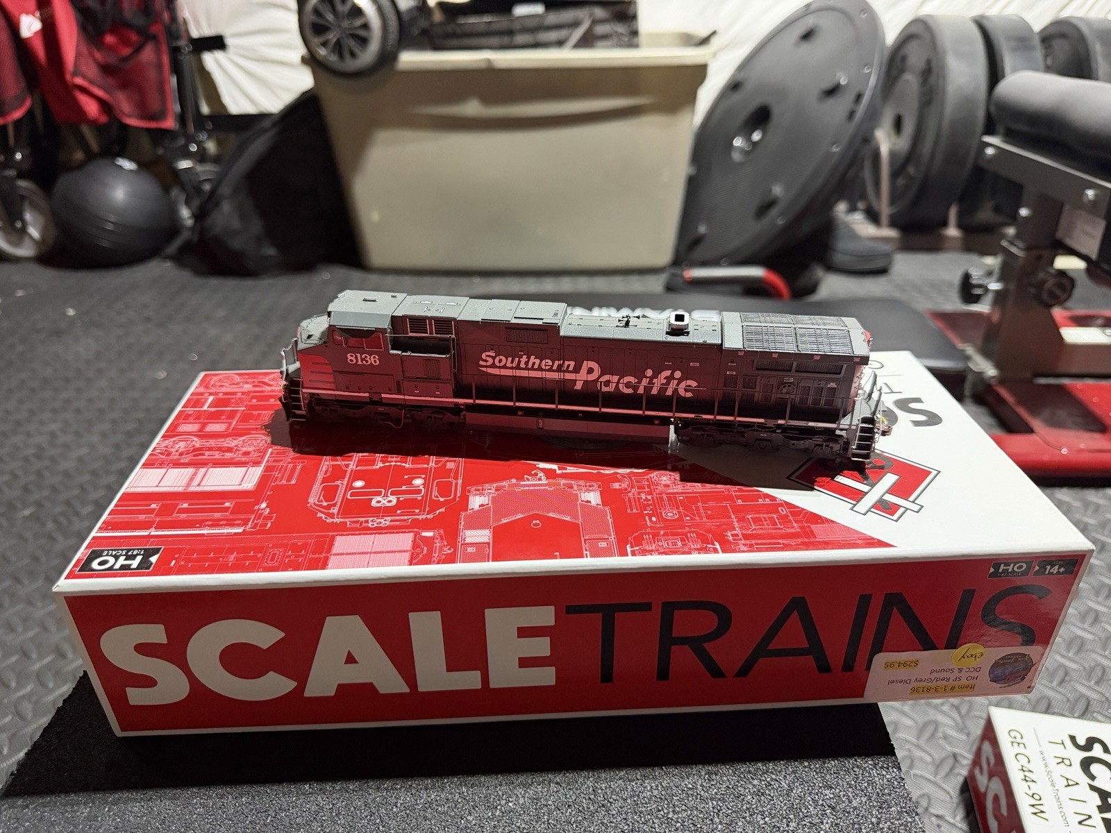 ScaleTrains Rivet Counter Dash 9-44CW Southern Pacific 8136 DCC Sound