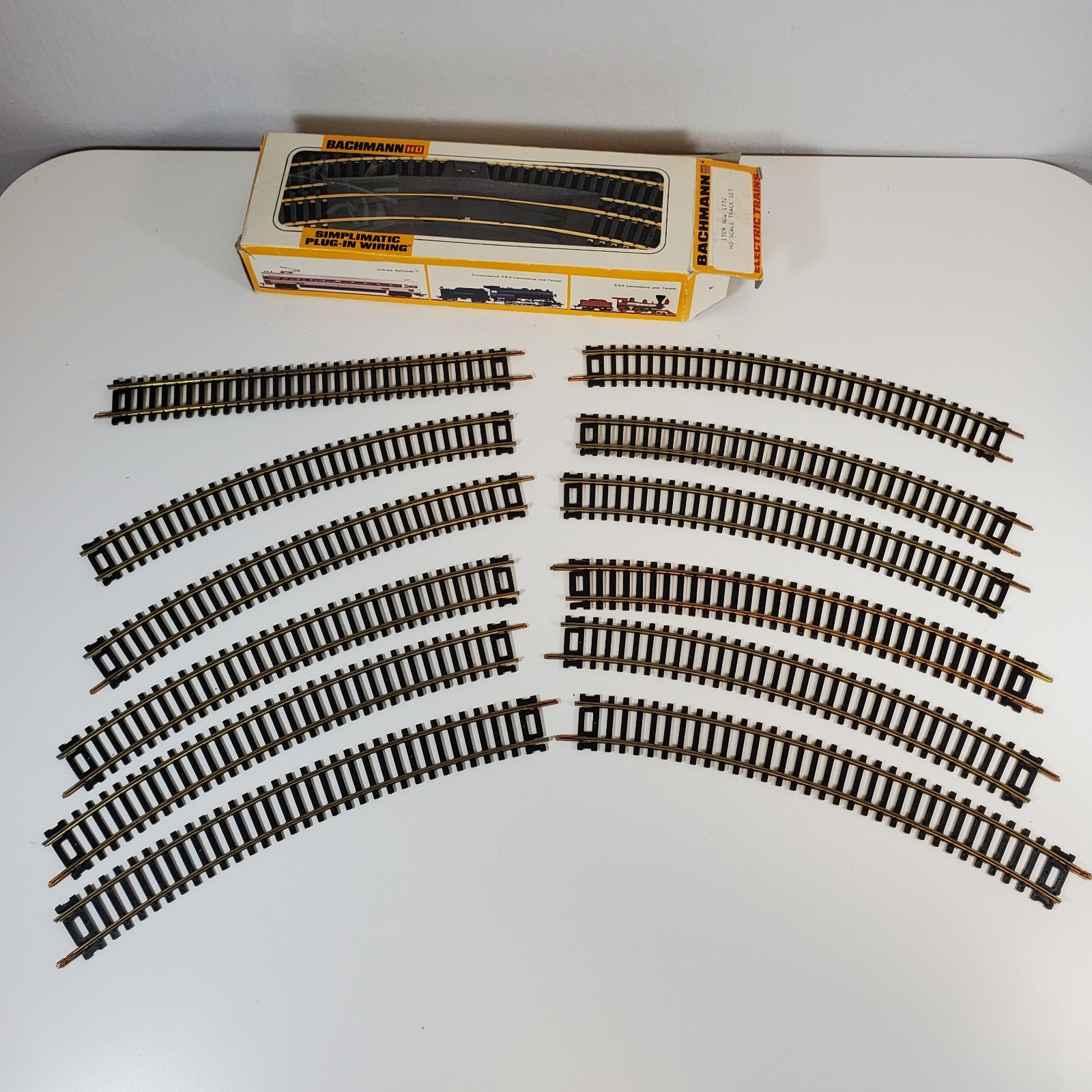 Bachmann HO Scale 12 Piece Train Track Set Model 1772 Plastic Metal Vintage