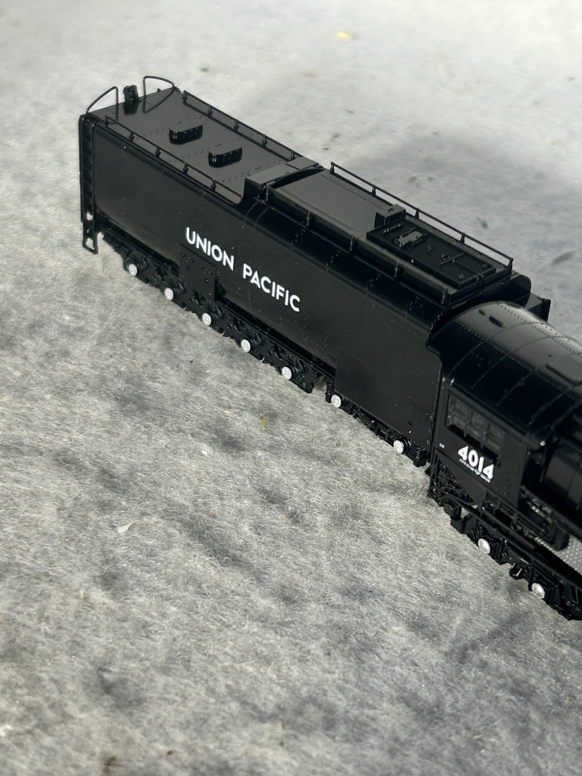 Gorgeous KATO Union Pacific Big Boy Steam Locomotive, 4-8-8-4 # 4014 N Gauge