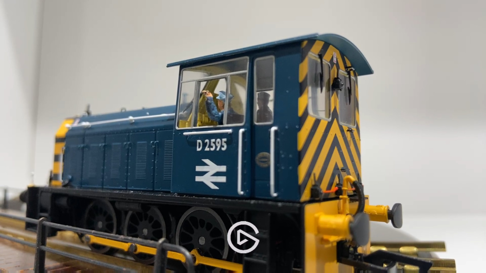 Heljan 2522 Class 05 Hunslet Shunter D2595 BR Blue Wasp Stripes As Preserved DCC