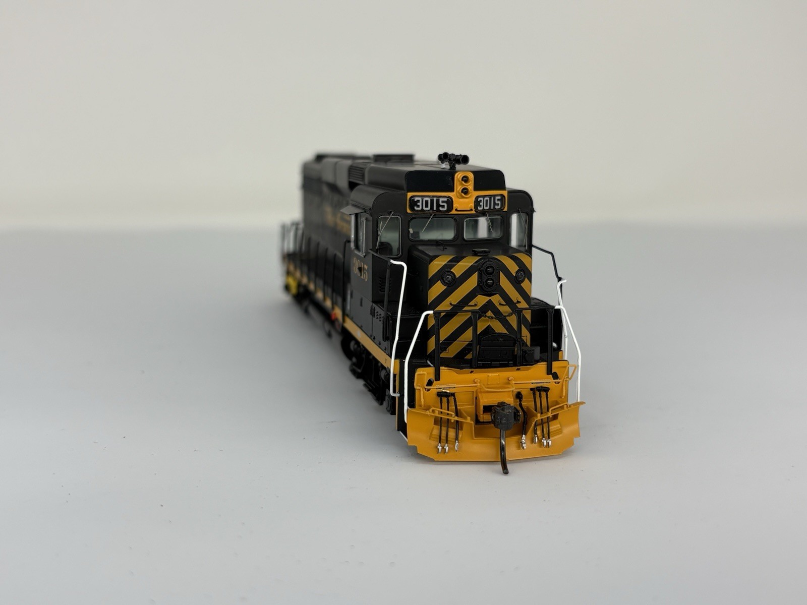 HO Scaletrains gp30 D&RGW #3015 DCC/Sound