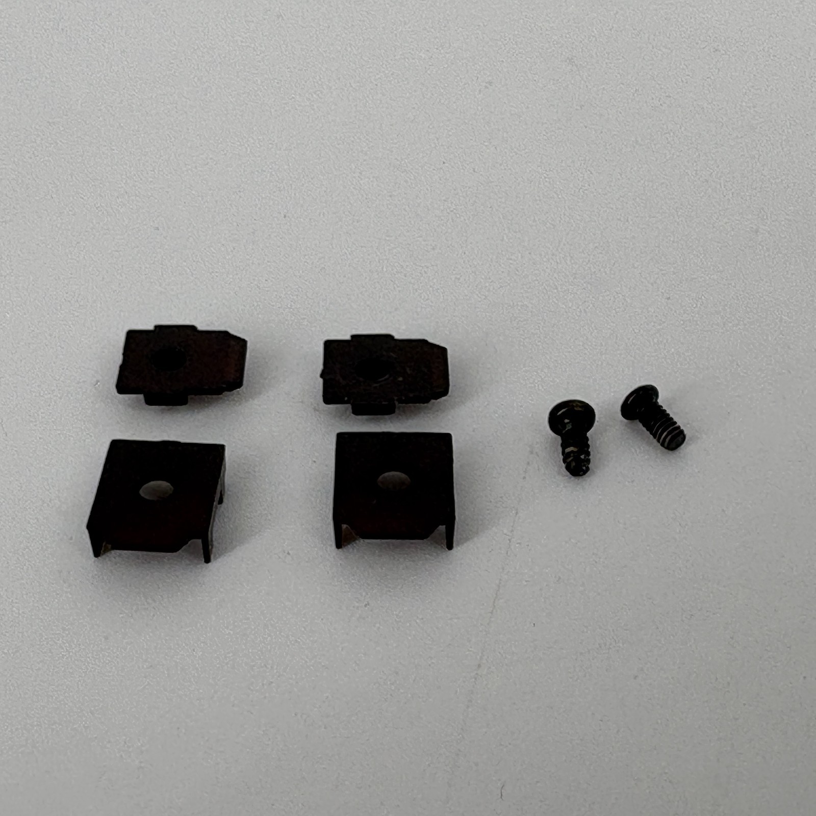 HO BLI Broadway Limited GE C30-7 Replacement Parts: Coupler Box and Screws