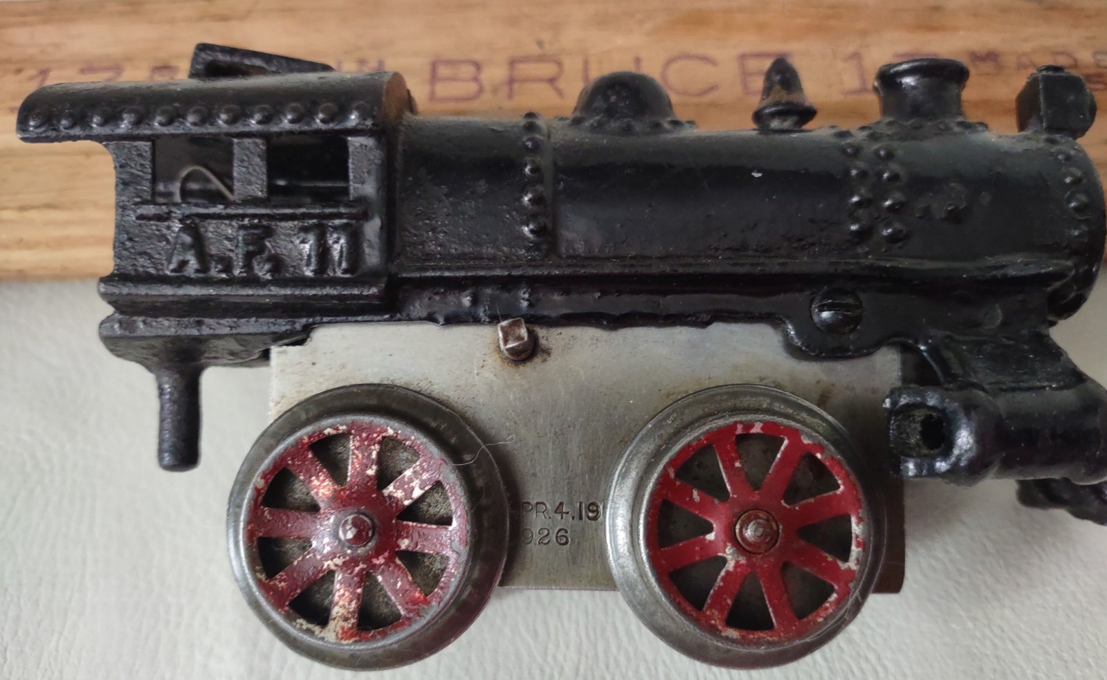 1911 American Flyer 11 Roof Vent Cast Iron 6.5″ Locomotive