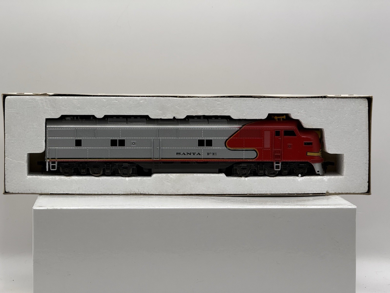 EMD – 7 Diesel Locomotive Dummy Car