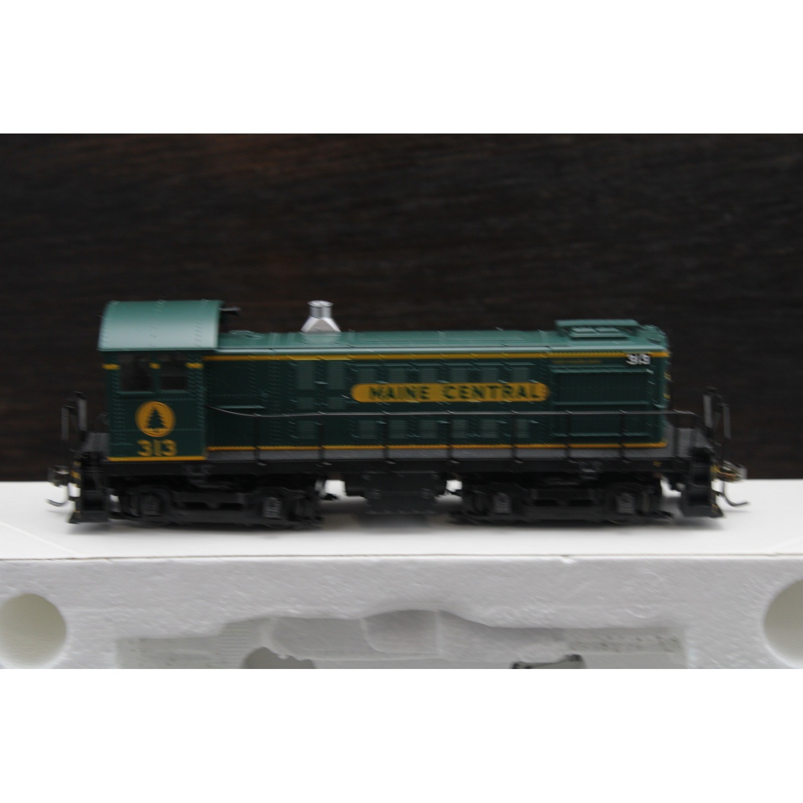 Atlas HO Scale Alco S-4 Diesel Switcher Maine Central 313 Locomotive 8753 Boxed